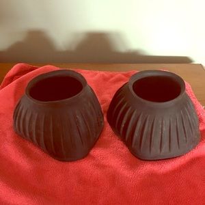 Rubber pull on bell boots horse